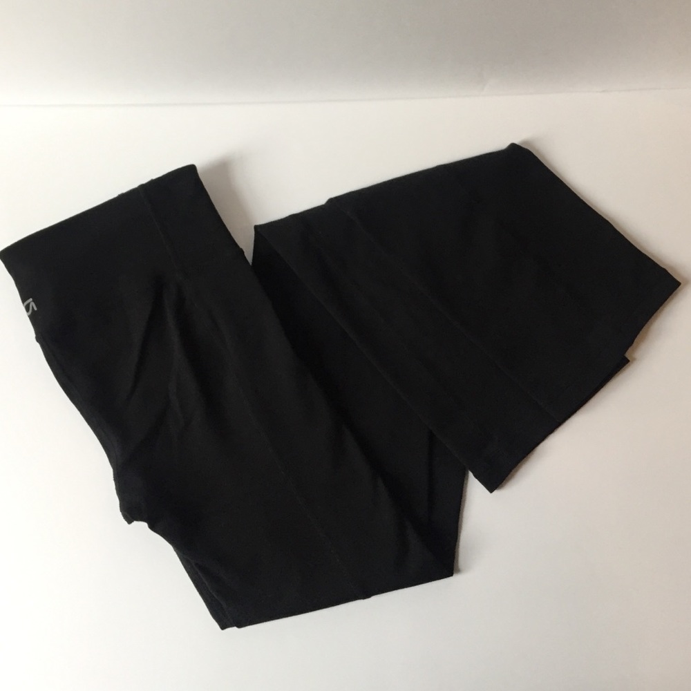 Gap black yoga pants